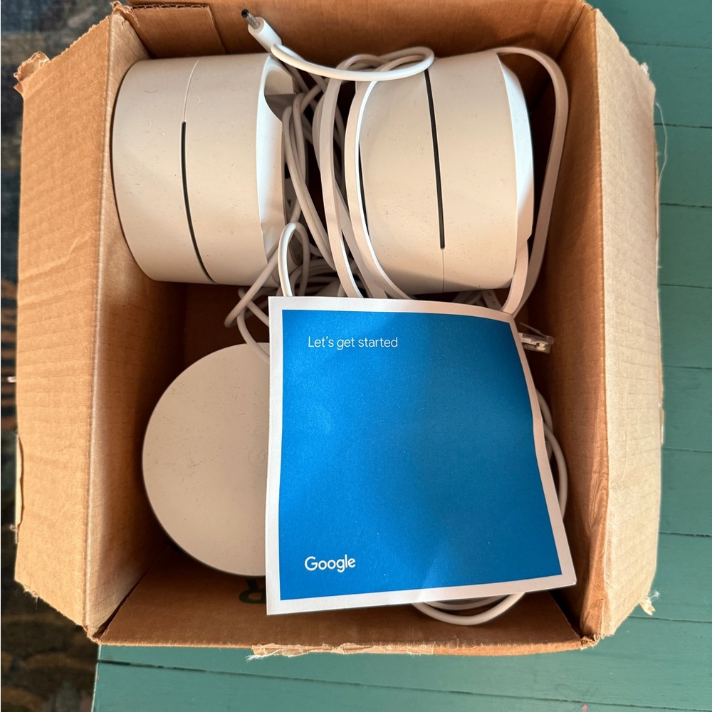 Google Mesh Network Set in White